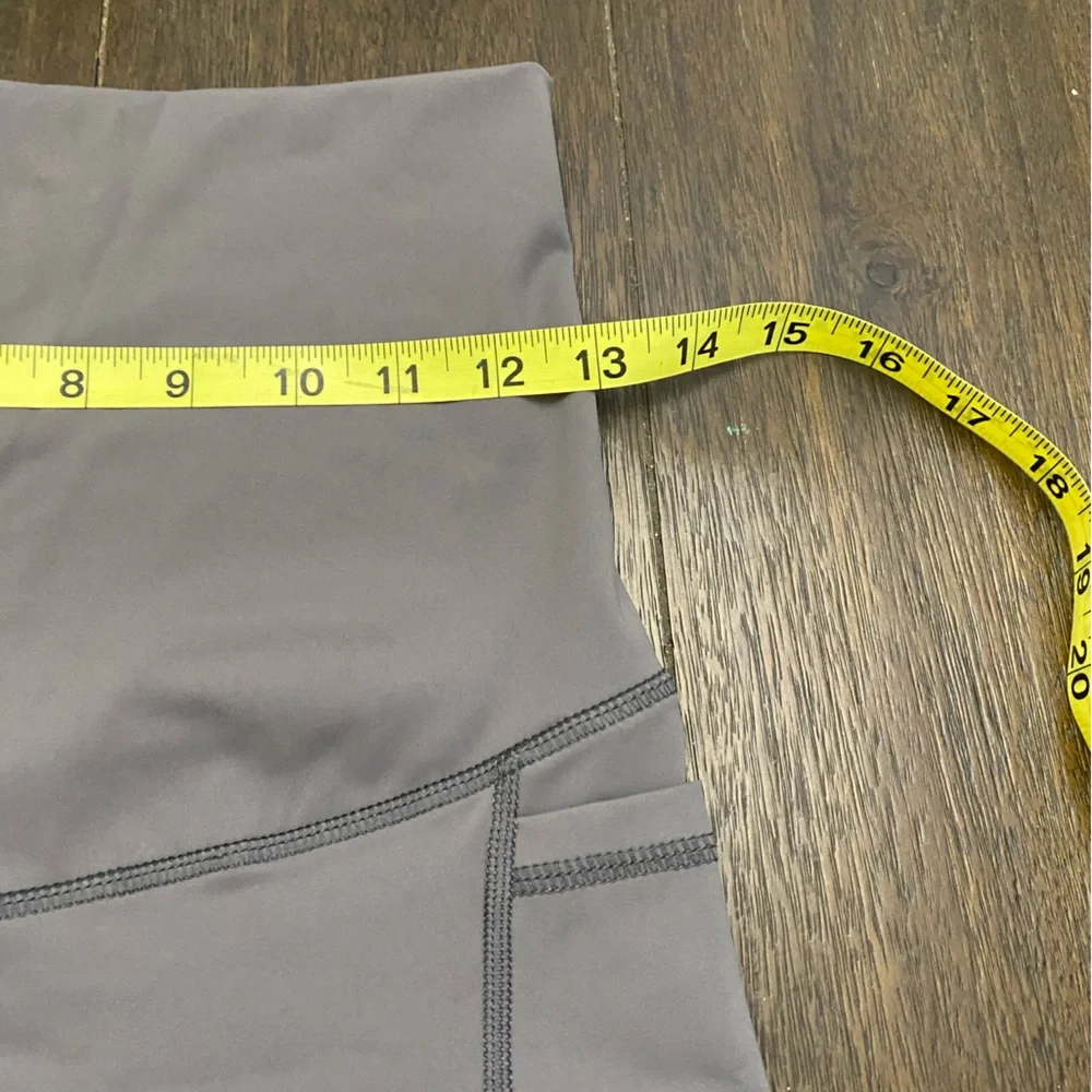 Maternity shorts - Picture 2 of 5